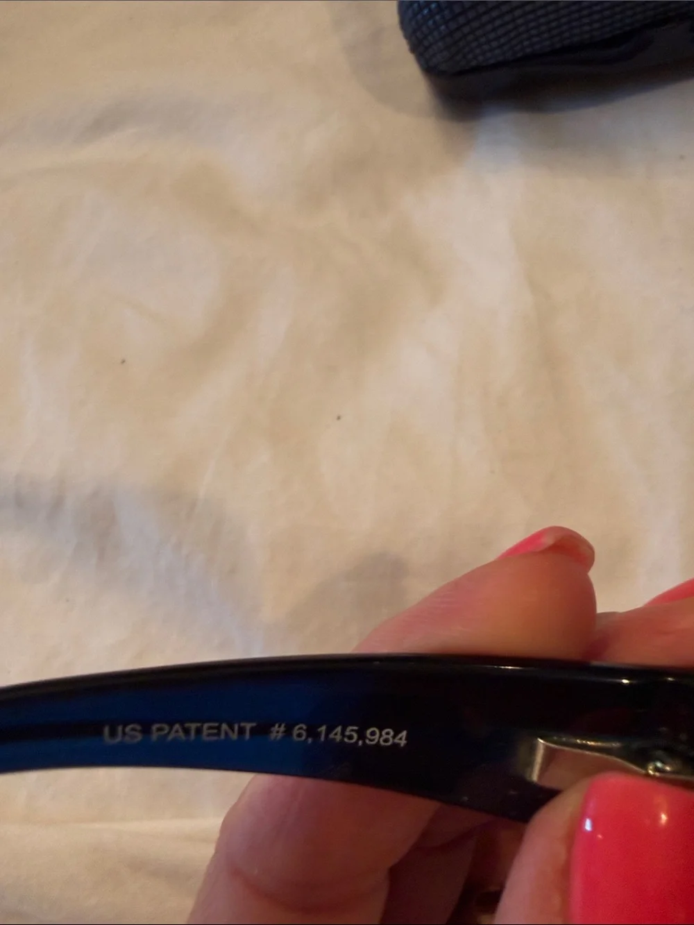Men's Vintage Maui Jim Sport Sunglasses in Navy Blue with Gray Lenses. Pristine